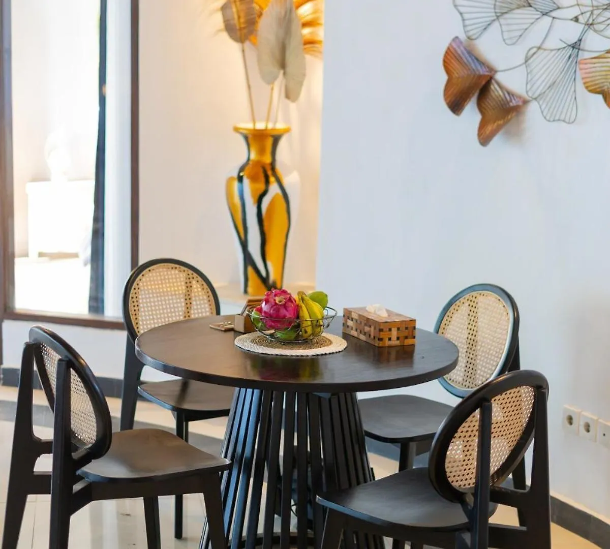Peaceful 2Br With Pool & Garden Villa Seminyak