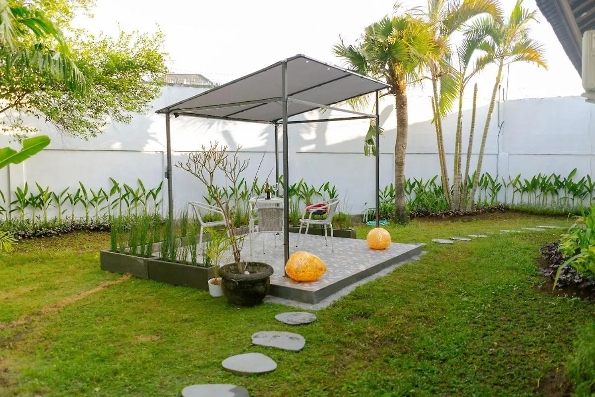 Peaceful 2Br With Pool & Garden Villa Seminyak 0*,